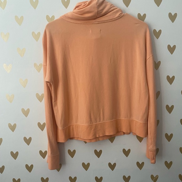 UGG Soft Sweatshirt - Picture 6 of 6